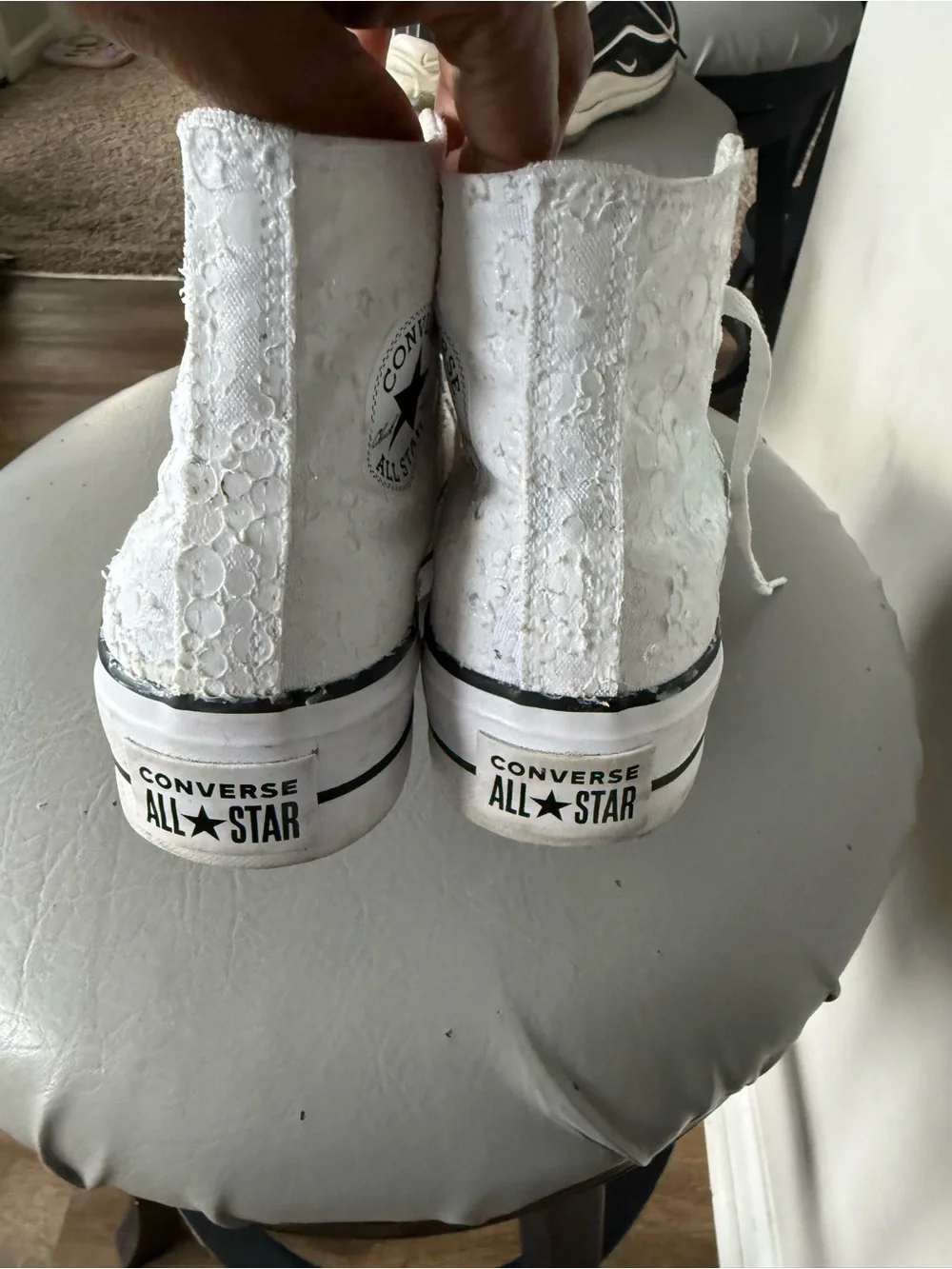Platform Converse-Textured Lace - Picture 2 of 8